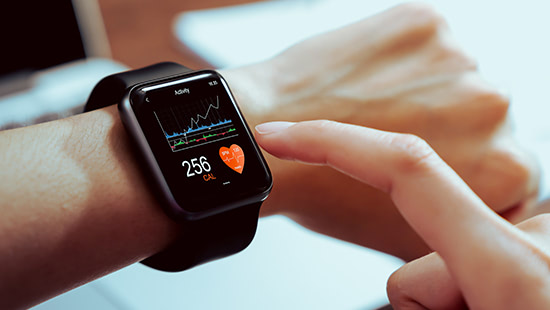 Smartwatch vs Fitness Trackers Which should you buy